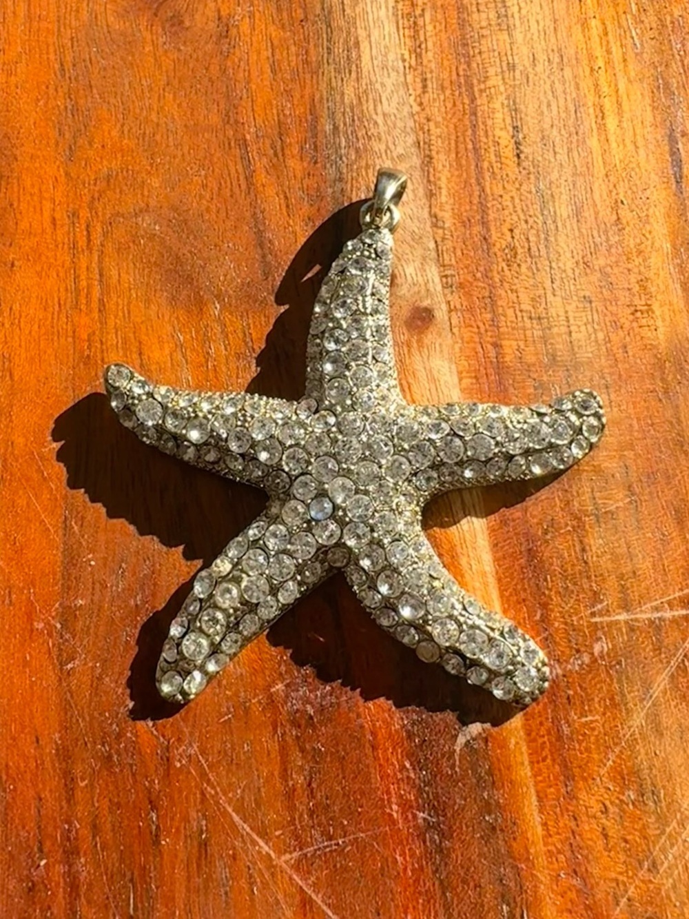 Chunky Rhinestone Starfish Pendant - Picture 3 of 5